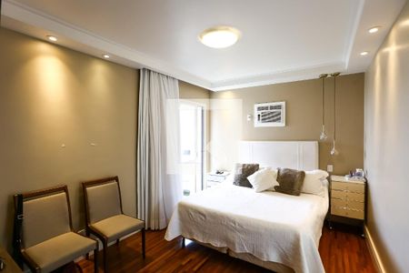 Apartamento à venda com 210m², 4 quartos e 3 vagasQuarto 4