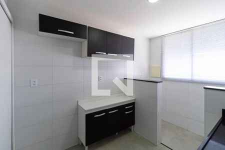 Apartamento à venda com 160m², 3 quartos e 2 vagas Apartamento à venda com 160m², 3 quartos e 2 vagasCozinha e Área de Serviço