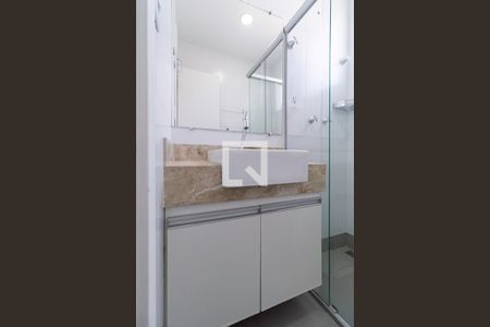 Apartamento à venda com 160m², 3 quartos e 2 vagas Apartamento à venda com 160m², 3 quartos e 2 vagasBanheiro social 1