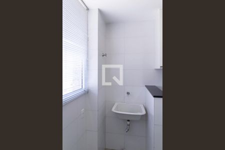 Apartamento à venda com 160m², 3 quartos e 2 vagas Apartamento à venda com 160m², 3 quartos e 2 vagasCozinha e Área de Serviço