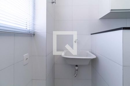 Apartamento à venda com 160m², 3 quartos e 2 vagas Apartamento à venda com 160m², 3 quartos e 2 vagasCozinha e Área de Serviço
