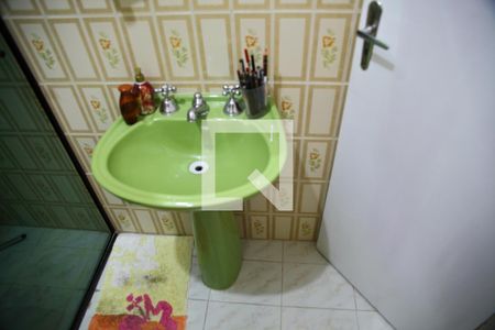 Casa à venda com 87m², 2 quartos e 1 vagaBanheiro - Quarto