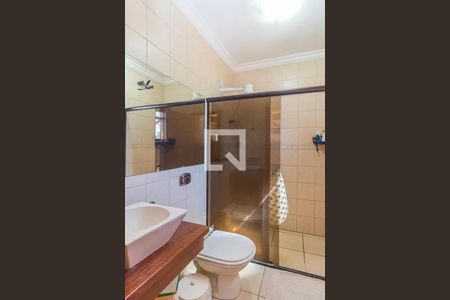 Casa à venda com 341m², 3 quartos e 4 vagasBanheiro