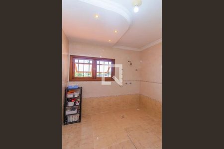 Casa à venda com 341m², 3 quartos e 4 vagasBanheiro Quarto 2