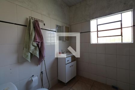Casa à venda com 77m², 1 quarto e 1 vagaBanheiro