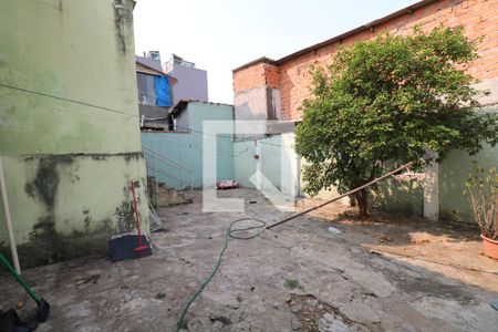 Casa à venda com 77m², 1 quarto e 1 vagaQuintal