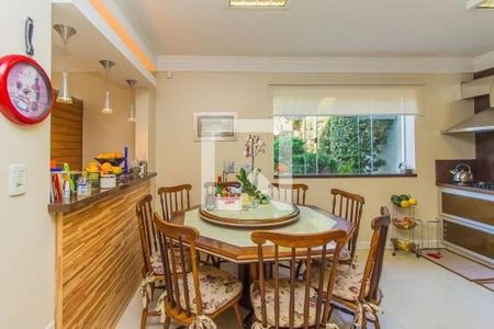 Casa à venda com 500m², 3 quartos e 4 vagasSala