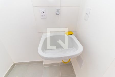Apartamento à venda com 33m², 2 quartos e sem vaga Apartamento à venda com 33m², 2 quartos e sem vagaCozinha e Área de Serviço