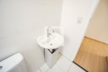 Apartamento para alugar com 46m², 2 quartos e 1 vaga Apartamento para alugar com 46m², 2 quartos e 1 vagaBanheiro