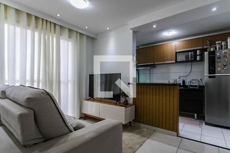 Sala de Estar de apartamento para alugar com 2 quartos, 48m² em Vila Mogilar, Mogi das Cruzes