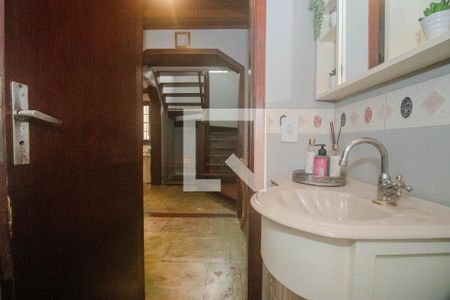 Casa à venda com 234m², 3 quartos e 2 vagas Casa à venda com 234m², 3 quartos e 2 vagasLavabo