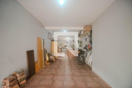 Casa à venda com 234m², 3 quartos e 2 vagas Casa à venda com 234m², 3 quartos e 2 vagasGaragem