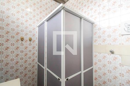 Casa à venda com 200m², 4 quartos e 3 vagas Casa à venda com 200m², 4 quartos e 3 vagasBanheiro