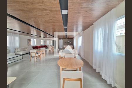 Apartamento para alugar com 35m², 2 quartos e sem vaga Apartamento para alugar com 35m², 2 quartos e sem vagaÁrea comum - Salão de festas