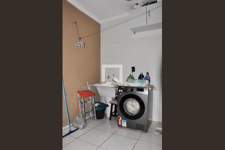 Casa à venda com 92m², 2 quartos e 1 vaga Casa à venda com 92m², 2 quartos e 1 vagaDetalhe - Área de Serviço