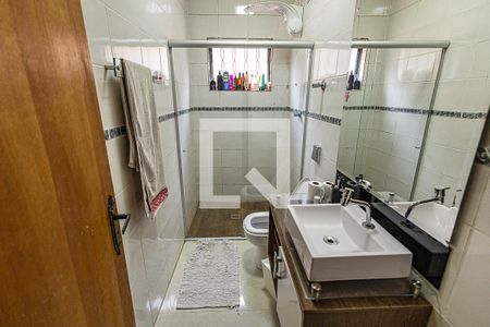 Casa à venda com 333m², 3 quartos e 2 vagas Casa à venda com 333m², 3 quartos e 2 vagasBanheiro