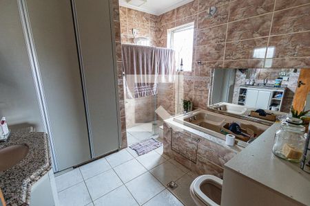 Casa à venda com 333m², 3 quartos e 2 vagas Casa à venda com 333m², 3 quartos e 2 vagasSuite e hidro