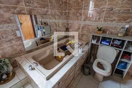 Casa à venda com 333m², 3 quartos e 2 vagas Casa à venda com 333m², 3 quartos e 2 vagasSuite e hidro