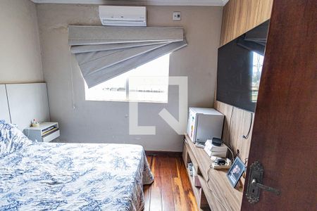 Casa à venda com 333m², 3 quartos e 2 vagas Casa à venda com 333m², 3 quartos e 2 vagasQuarto 1 / suite