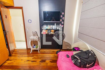 Casa à venda com 333m², 3 quartos e 2 vagas Casa à venda com 333m², 3 quartos e 2 vagasQuarto 2