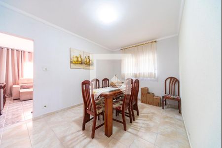 Casa à venda com 150m², 3 quartos e 4 vagasCopa