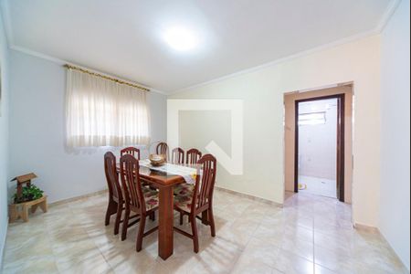 Casa à venda com 150m², 3 quartos e 4 vagasCopa
