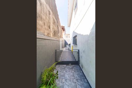 Casa à venda com 150m², 3 quartos e 4 vagasCorredor Externo