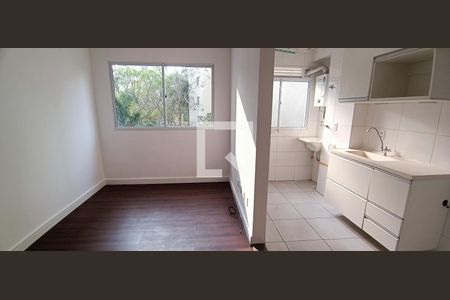 Sala de apartamento para alugar com 2 quartos, 43m² em Vila Suzana, São Paulo