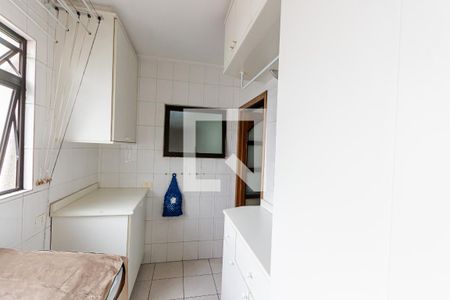 Apartamento à venda com 105m², 3 quartos e 2 vagas Apartamento à venda com 105m², 3 quartos e 2 vagasÁrea de Serviço