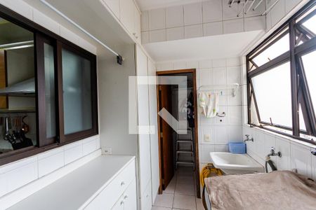 Apartamento à venda com 105m², 3 quartos e 2 vagas Apartamento à venda com 105m², 3 quartos e 2 vagasÁrea de Serviço