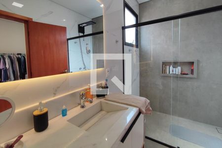 Casa de condomínio à venda com 290m², 3 quartos e 4 vagas Casa de condomínio à venda com 290m², 3 quartos e 4 vagasBanheiro Suíte 3