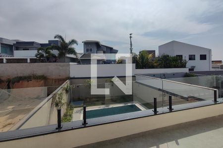 Casa de condomínio à venda com 290m², 3 quartos e 4 vagas Casa de condomínio à venda com 290m², 3 quartos e 4 vagasVaranda Suíte 3