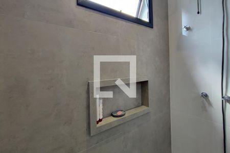 Casa de condomínio à venda com 290m², 3 quartos e 4 vagas Casa de condomínio à venda com 290m², 3 quartos e 4 vagasBanheiro Suíte 2