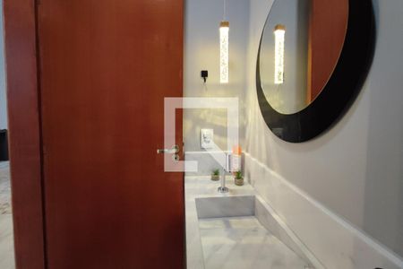 Casa de condomínio à venda com 290m², 3 quartos e 4 vagas Casa de condomínio à venda com 290m², 3 quartos e 4 vagasLavabo