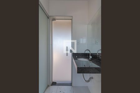 Apartamento à venda com 126m², 3 quartos e 2 vagas Apartamento à venda com 126m², 3 quartos e 2 vagasBanheiro Social 2