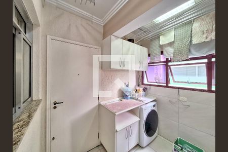 Apartamento à venda com 163m², 3 quartos e 2 vagas Apartamento à venda com 163m², 3 quartos e 2 vagasÁrea de Serviço