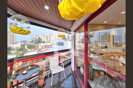 Apartamento à venda com 163m², 3 quartos e 2 vagas Apartamento à venda com 163m², 3 quartos e 2 vagasVaranda