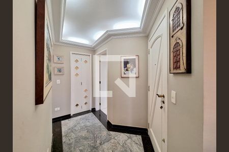 Apartamento à venda com 163m², 3 quartos e 2 vagas Apartamento à venda com 163m², 3 quartos e 2 vagasCorredor