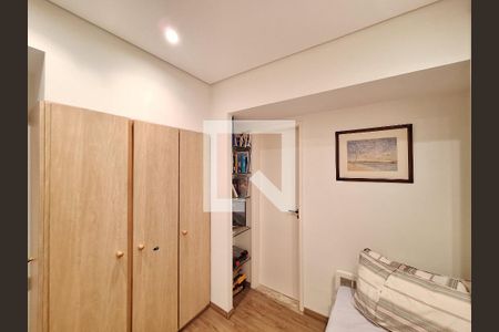 Apartamento à venda com 163m², 3 quartos e 2 vagas Apartamento à venda com 163m², 3 quartos e 2 vagasSuíte 2