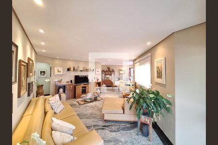 Apartamento à venda com 163m², 3 quartos e 2 vagas Apartamento à venda com 163m², 3 quartos e 2 vagasDetalhe