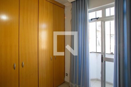 Apartamento à venda com 160m², 3 quartos e 2 vagas Apartamento à venda com 160m², 3 quartos e 2 vagasQuarto 2