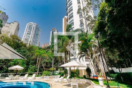 Apartamento à venda com 210m², 2 quartos e 3 vagas Apartamento à venda com 210m², 2 quartos e 3 vagasFachada