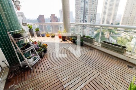 Apartamento à venda com 210m², 2 quartos e 3 vagas Apartamento à venda com 210m², 2 quartos e 3 vagasVaranda da Sala