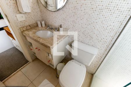 Apartamento à venda com 210m², 2 quartos e 3 vagas Apartamento à venda com 210m², 2 quartos e 3 vagasBanheiro da Suíte 1