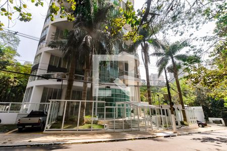 Apartamento à venda com 210m², 2 quartos e 3 vagas Apartamento à venda com 210m², 2 quartos e 3 vagasFachada do Prédio