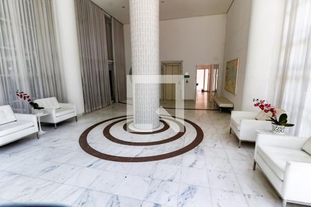 Apartamento à venda com 210m², 2 quartos e 3 vagas Apartamento à venda com 210m², 2 quartos e 3 vagasHall de entrada