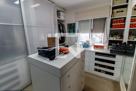 Apartamento à venda com 210m², 2 quartos e 3 vagas Apartamento à venda com 210m², 2 quartos e 3 vagasCloset da suíte 2