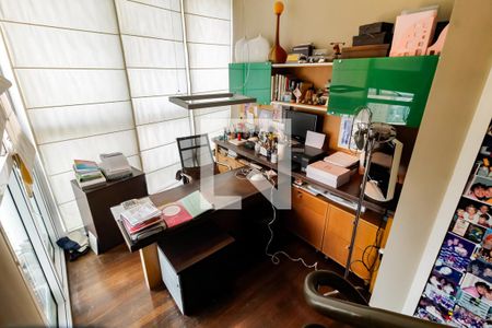 Apartamento à venda com 210m², 2 quartos e 3 vagas Apartamento à venda com 210m², 2 quartos e 3 vagasEscritório