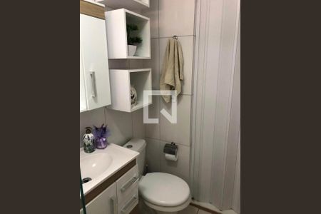 Casa à venda com 145m², 5 quartos e sem vagaBanheiro (casa 4)