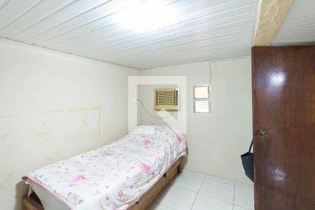 Casa à venda com 145m², 5 quartos e sem vagaQuarto (casa 2)